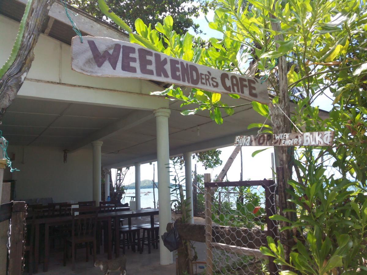 Pandan Beach Homestay Kampong Pandan Exteriör bild