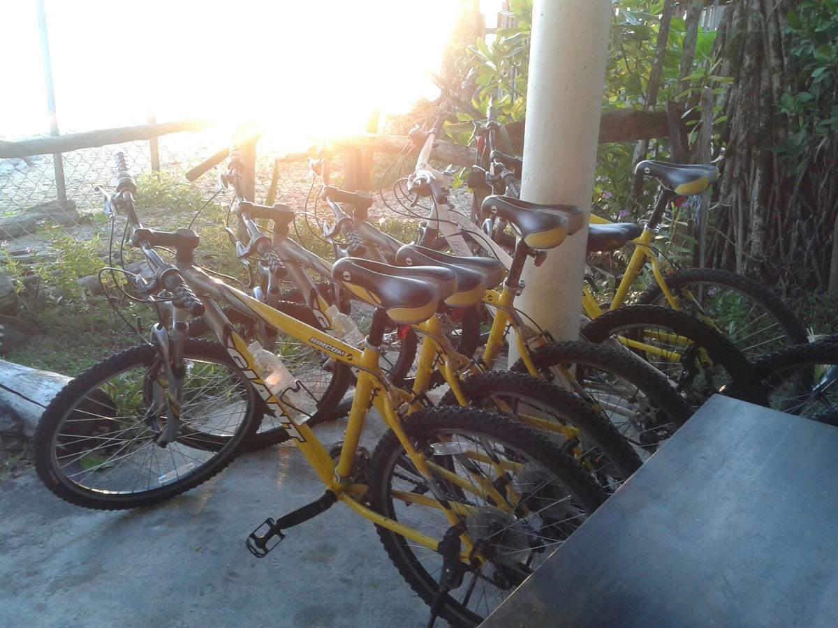 Pandan Beach Homestay Kampong Pandan Exteriör bild